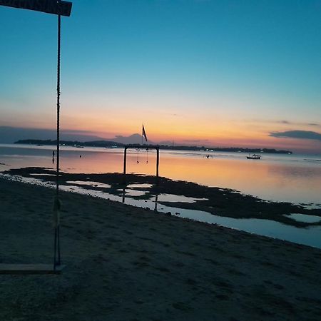 Florine'S Garden Hotel Gili Air Exterior photo
